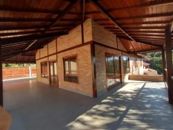 #1576 - Casa para Venda em  - 